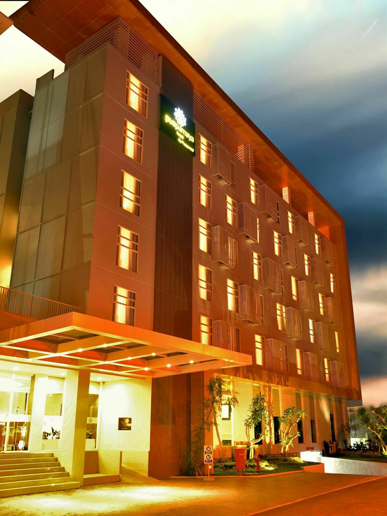 Kyriad Hotel Airport Jakarta Tangerang Ngoại thất bức ảnh