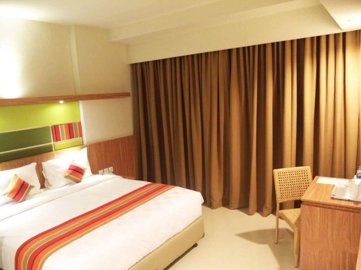 Kyriad Hotel Airport Jakarta Tangerang Ngoại thất bức ảnh